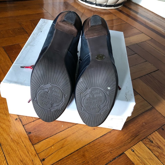 Anthropologie Lucky Penny Navy Leather Red Laces Heeled Booties - Picture 4 of 15